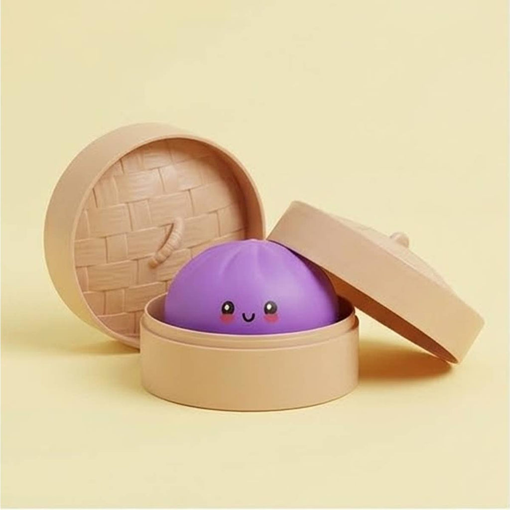 Fun Storm Dumpling with Face in Steamer